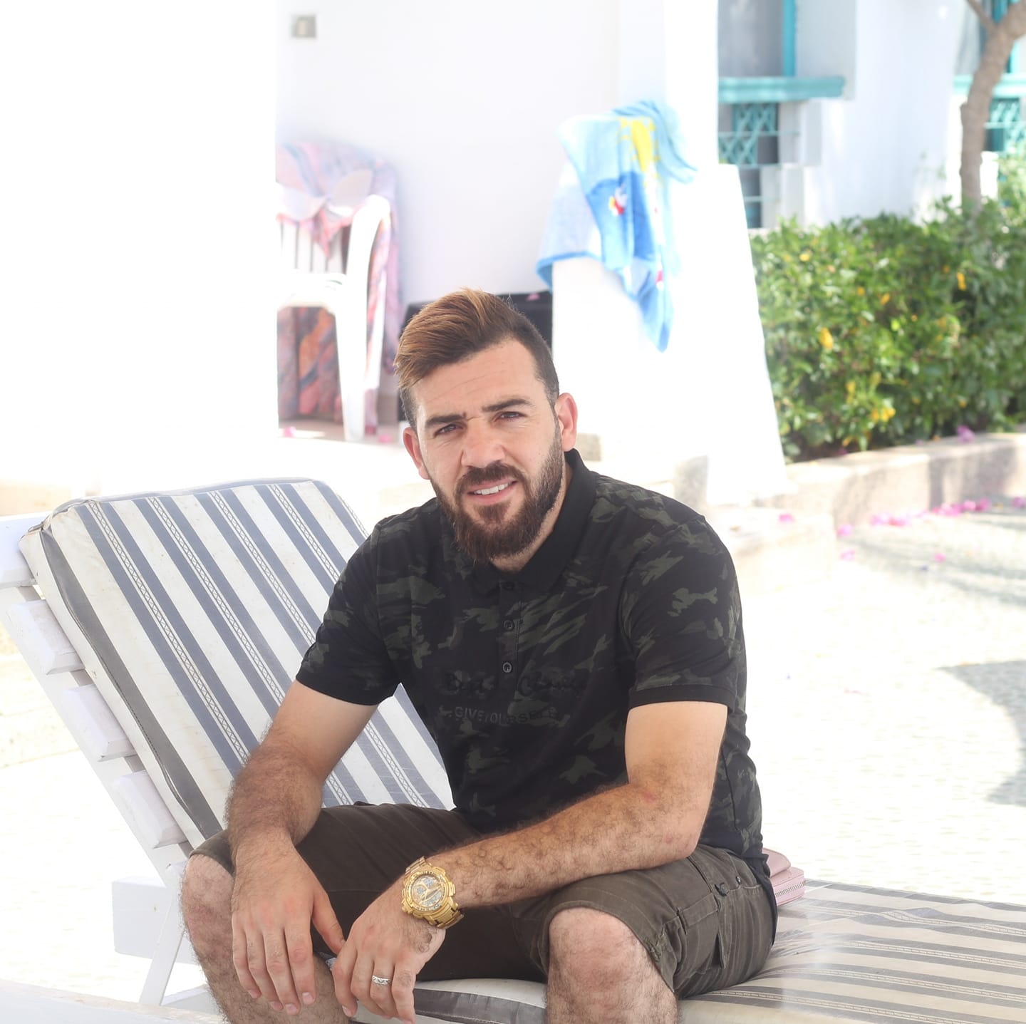 اي شغل انا تحت امركم وان شاء الله اقدر اساعدك 